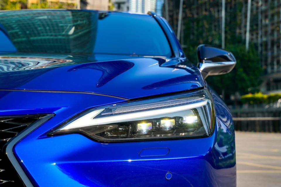 Lexus NX 350 F Sport in Blue