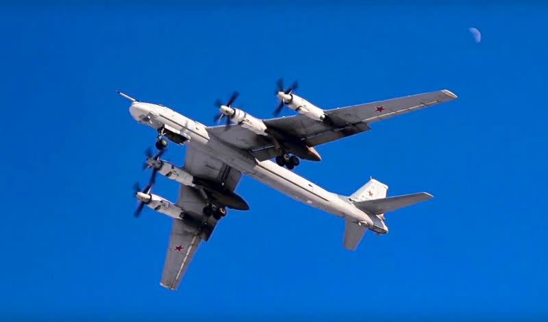 ▲俄羅斯兩架Tu-95MS戰略轟炸機今日飛臨日本海，由於日本首相岸田文雄正出訪烏克蘭，時機敏感讓外界不禁聯想。資料照片。（圖／美聯社／達志影像）