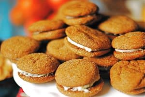 Spice Cookies With Lemon Cream Cheese Filling