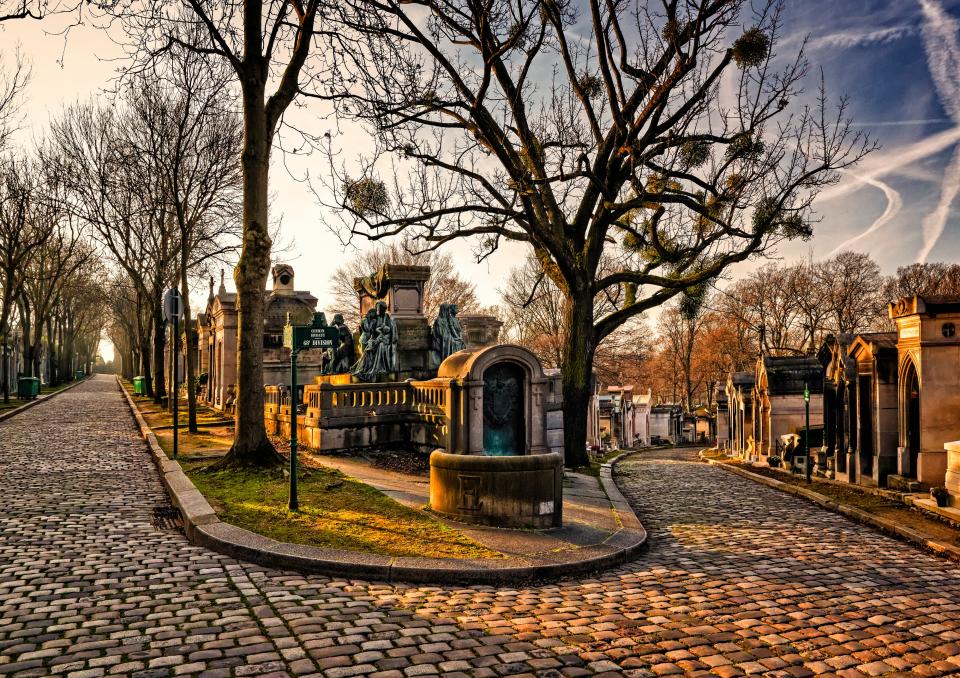 Père Lachaise Cemetery