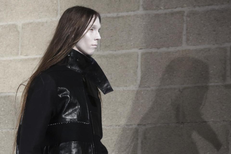 A model wears a creation as part of Rick Owens Men's Fall/Winter 2017-2018 fashion collection, presented in Paris, Thursday, Jan. 19, 2017. (AP Photo/Thibault Camus)