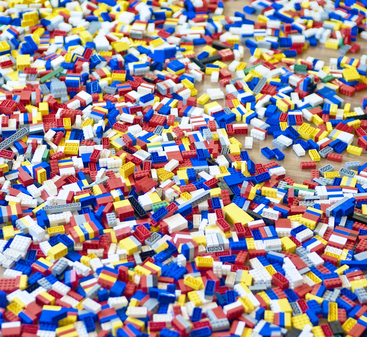 guiden Missionær fleksibel Kid Destroys $15,000 Zootopia LEGO Sculpture Hours After Exhibit Opens