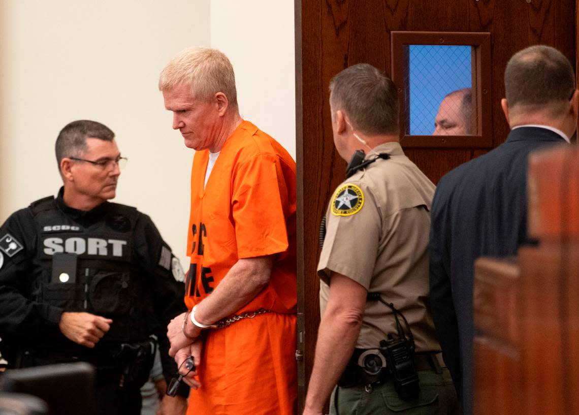 Alex Murdaugh enters the courtroom during the sentencing for his financial crimes in the Beaufort County Courthouse on Tuesday, Nov. 28, 2023. Andrew J. Whitaker/The Post and Courier/Pool awhitaker@postandcourier.com/Andrew J. Whitaker