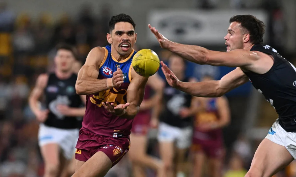 <span>Brisbane raced out to a 60-point lead against Carlton in their AFL elimination final at the Gabba as the Blues made mistakes even before the first bounce.</span><span>Photograph: Dave Hunt/AAP</span>