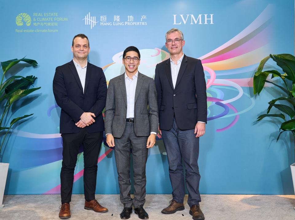 Mr. Adriel Chan, Hang Lung Properties Vice Chair and Chair of Sustainability Steering Committee (middle) joins the two-day Real Estate & Climate Forum and delivers his closing remarks. He is joined by Mr. John Haffner, Hang Lung Properties General Manager – Sustainability (left) and Mr. Nicolas Martin, LVMH Sustainable Store Planning Manager (right)