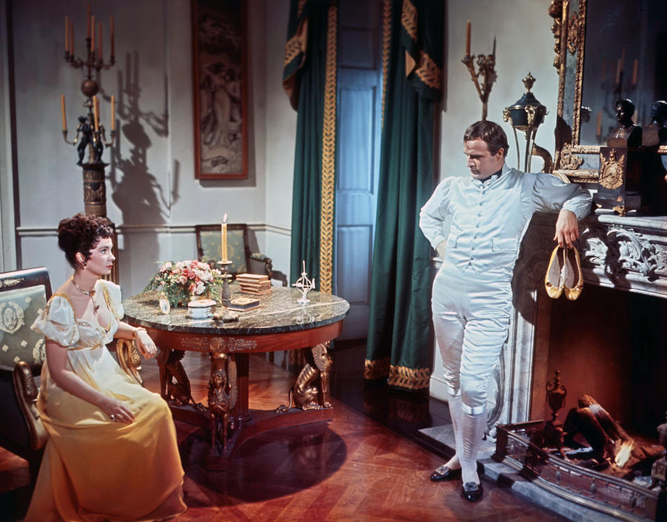 British actress Jean Simmons and American actor Marlon Brando on the set of Desiree, directed by Henry Koster. (Photo by Sunset Boulevard/Corbis via Getty Images)