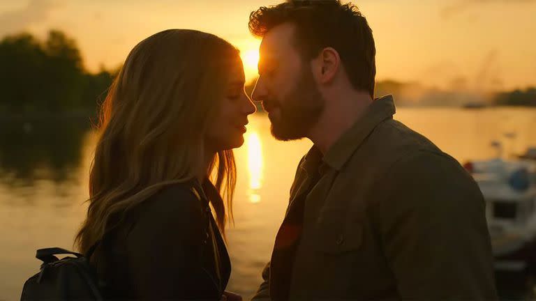 Ana de Armas y Chris Evans, dos a quererse en la comedia romántica y de acción Ghosted