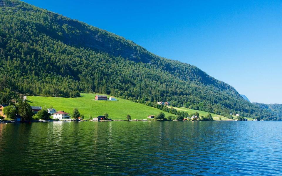 hornindalsvatnet lake norway