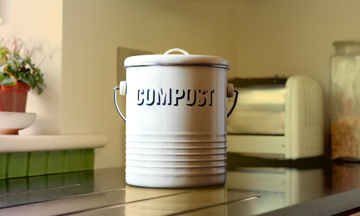 Classic Countertop Compost Bin
