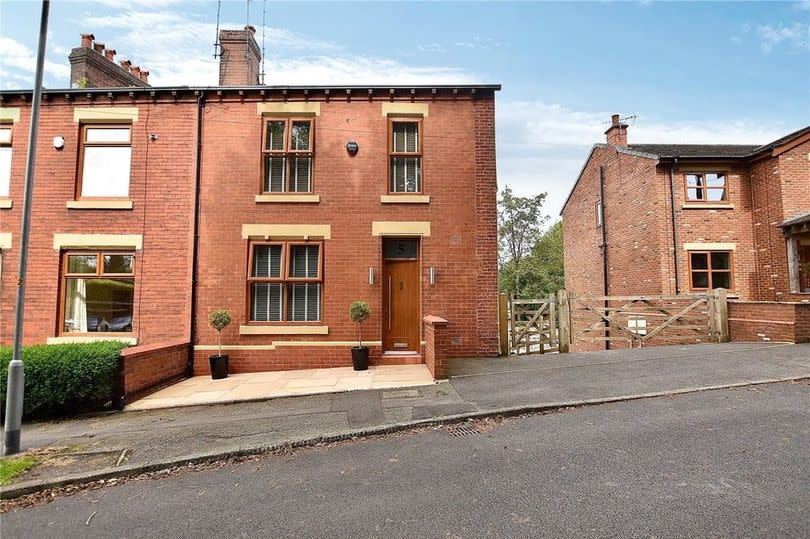 A period end-terrace for sale in Royton -Credit:Ryder & Dutton