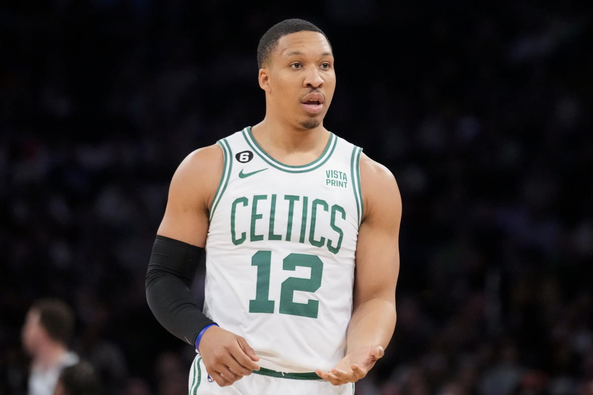 Cavs, Donovan Mitchell create 'something out of nothing' to help ice  Celtics' Grant Williams at the foul line 