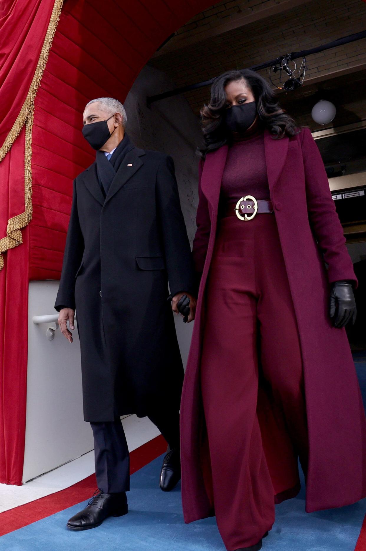 Barack and Michelle Obama arrive at the inauguration ceremony. (Photo: JONATHAN ERNST via Getty Images)