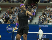 Rafael Nadal s'est offert son 19e tournoi du Grand Chelem en remportant son 4e US Open. Il a battu en finale Daniil Medvedev (7-5, 6-3, 5-7, 4-6, 6-4) dans un match à couper le souffle par son scénario et son niveau jeu extraordinaire. L’Espagnol revient à un Grand Chelem du record de Roger Federer (20). (Crédit : Don Emmert / AFP)
