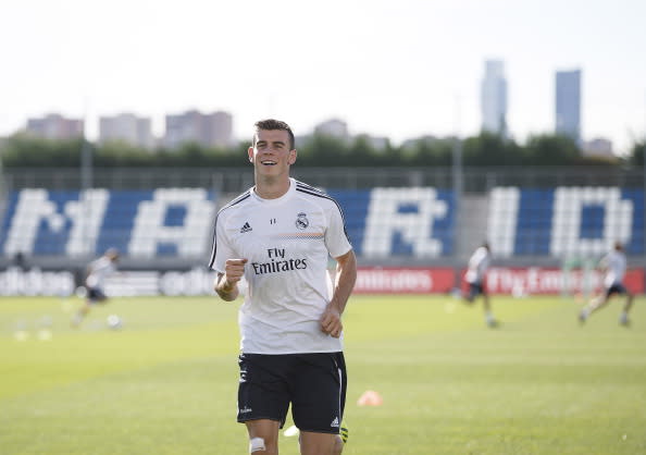 Real Madrid Gareth Bale Training Jersey, Real M. Soccer Shirt # 11 Bale