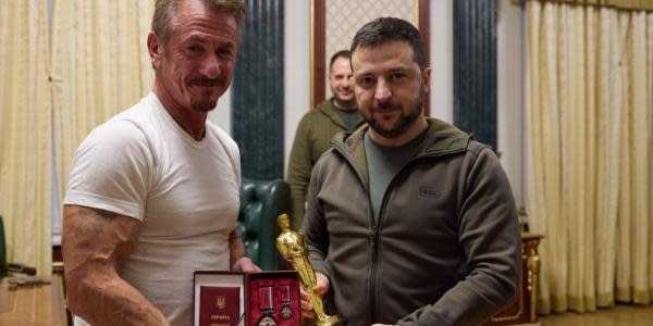 Sean Penn entrega su Oscar al presidente ucraniano Volodímir Zelenski