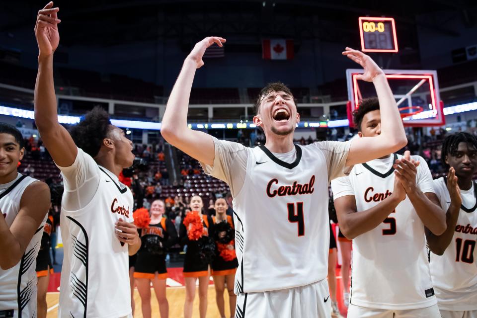 Greg Guidinger helped Central York beat Parkland 53-51 in the PIAA Class 6A title game at the Giant Center on March 23, 2024, in Hershey.