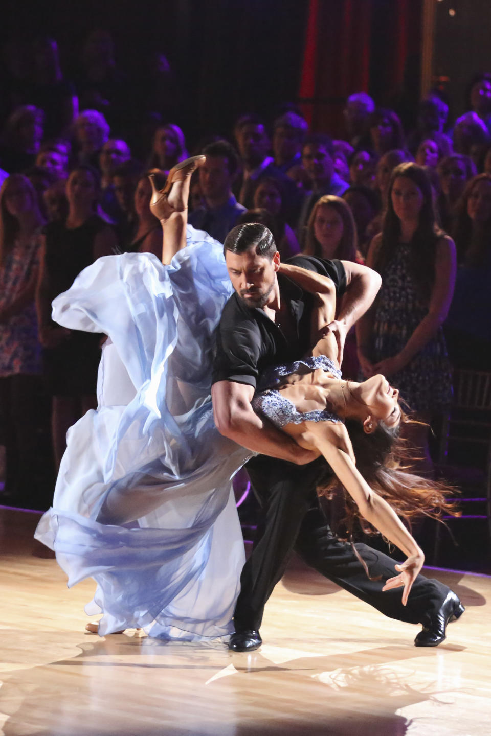 <p>Ice dancer Meryl Davis won the Mirrorball trophy during season 18. </p>