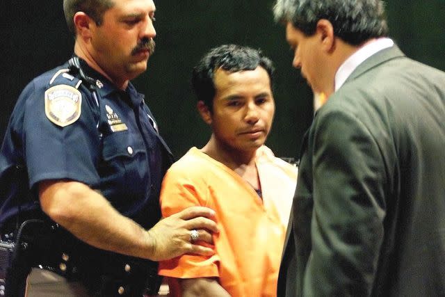 <p>David J Phillip/AFP/Getty</p> Ángel Maturino Reséndiz in court in Houston, TX on July 14, 1999.