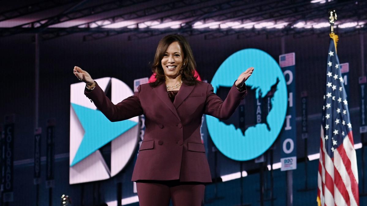 Kamala Harris accepts historic Democratic VP nomination on third night