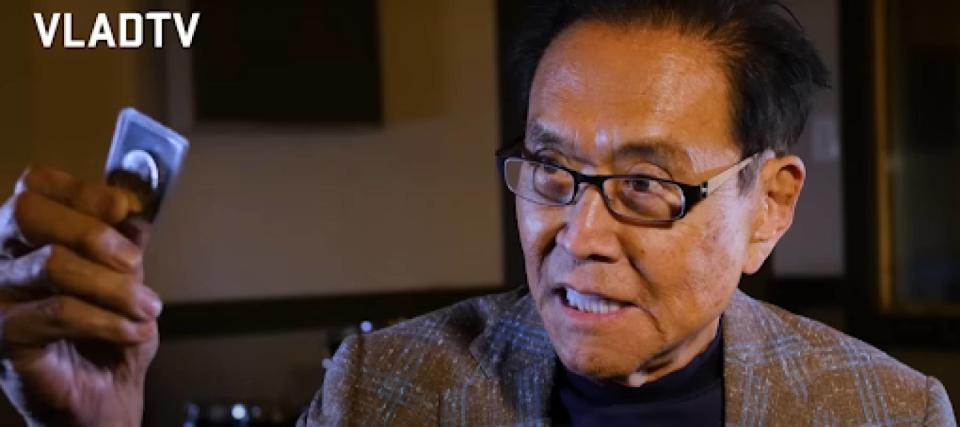 'I don't need to trust Buffett': Robert Kiyosaki slammed Warren Buffett for his views on gold investing — says the Oracle of Omaha doesn't even invest his own money. So who's right?