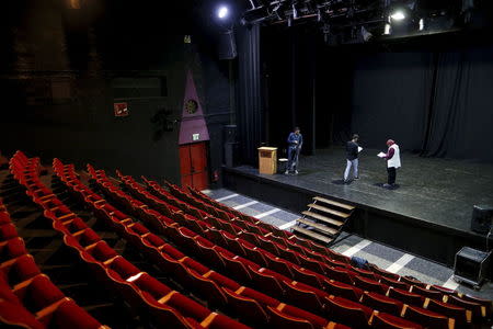 Actors rehearse at the Palestinian National Theatre, known as "Al Hakawati" (The Storyteller), in the predominantly Arab neighbourhood of Sheikh Jarrah in East Jerusalem November 27, 2015. REUTERS/Ammar Awad