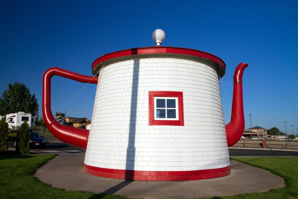 Teapot Dome Service Station (Zillah, Washington)