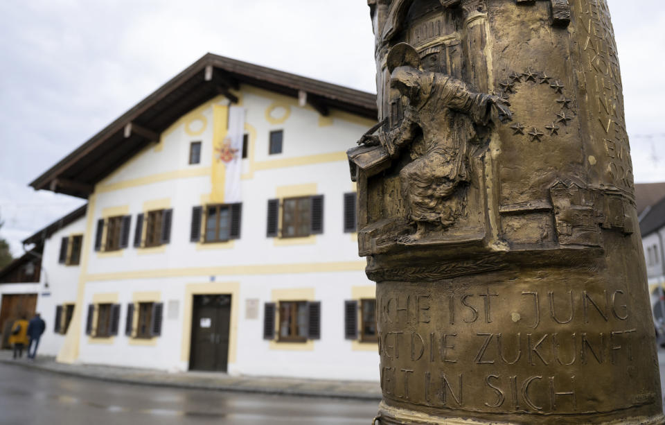 The Pope's Column is seen in front of the birthplace of Pope Emeritus Benedict XVI in Marktl, Germany, Saturday, Dec. 31, 2022. Pope Emeritus Benedict XVI, the German theologian who will be remembered as the first pope in 600 years to resign, has died, the Vatican announced Saturday. He was 95. (Federico Gambarini/dpa via AP)