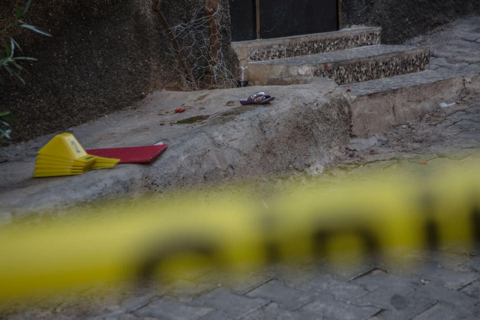 <p>Young suicide bomber attacks Turkish wedding party</p><p>A shoe is pictured near the explosion scene following a late-night attack on a wedding party in Gaziantep in southeastern Turkey near the Syrian border on August 21, 2016. (Photo: ILYAS AKENGIN/AFP/Getty Images)</p>