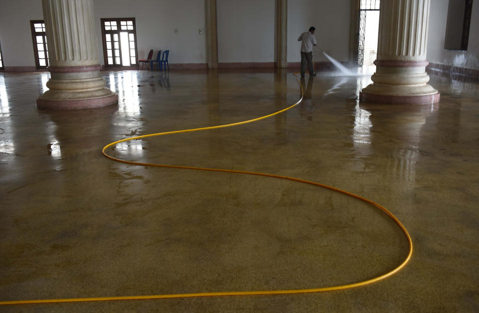 Preparations of swearing-in ceremony of H D Kumaraswamy as Karnataka Chief Minister