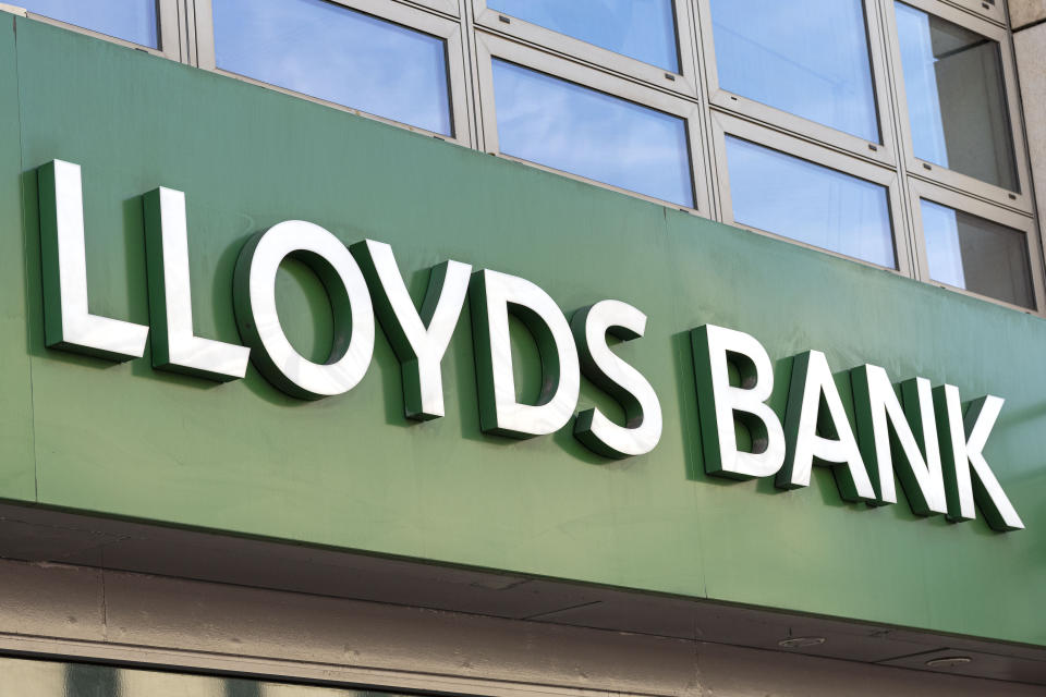 LONDON, UNITED KINGDOM - 2020/06/02: Lloyds Bank logo seen one at one of their branches. (Photo by Dave Rushen/SOPA Images/LightRocket via Getty Images)