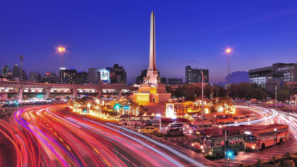 Bangkok's Victory Monument at night