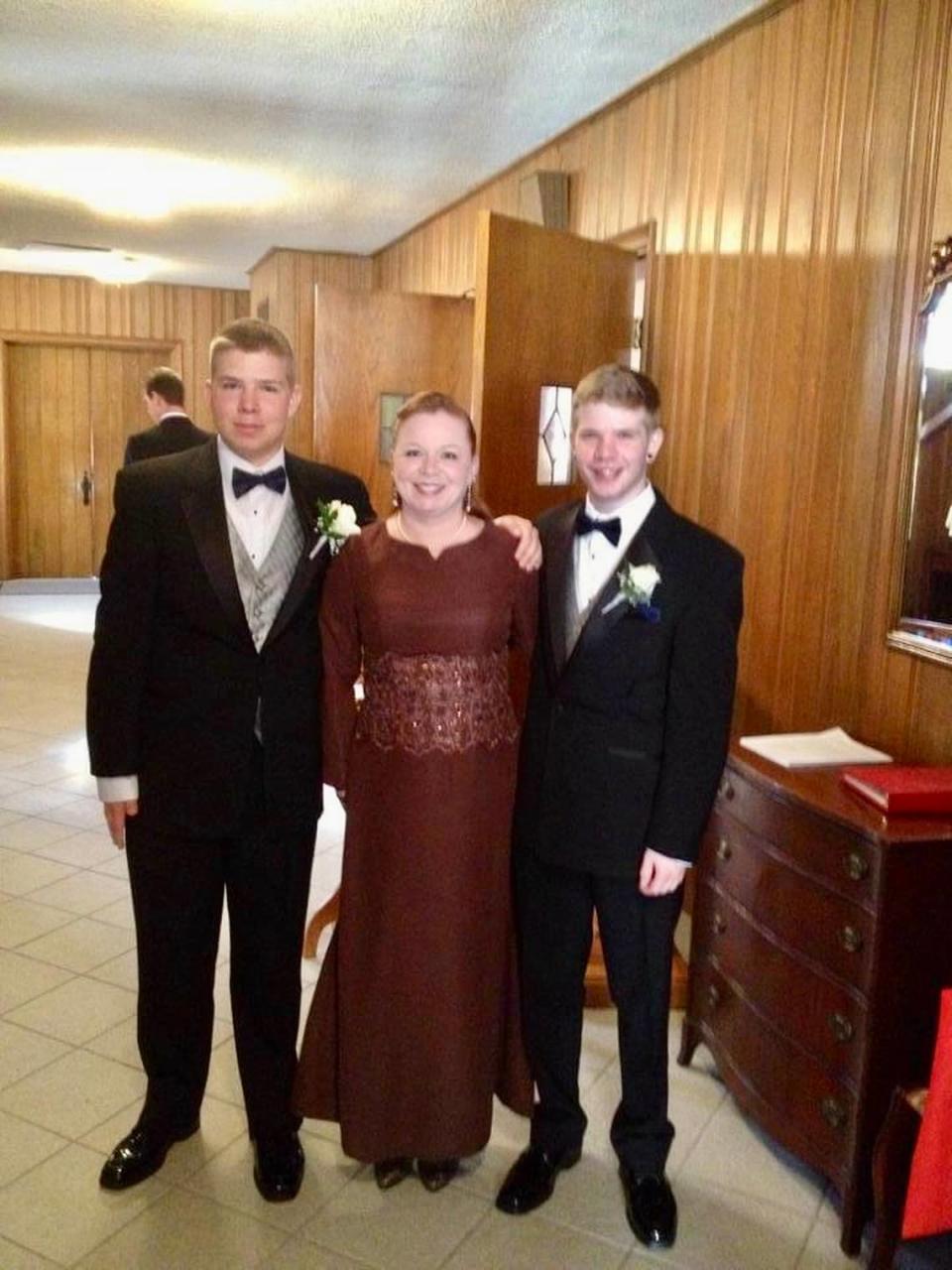 William Wonacott, left, pictured with his mother, Brandi, and brother, James. The Yakima brothers both died from fentanyl overdoses within a year of each other.