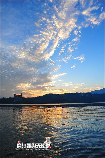 《南投景點美食》日月潭朝霧碼頭日出 埔里鹹油條 恆吉城早餐店蔥油餅加蛋