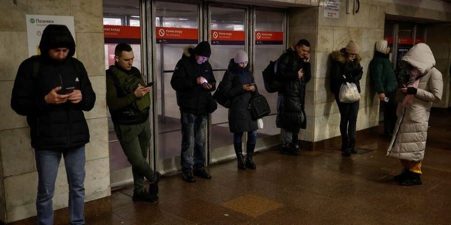 People in the Kyiv metro