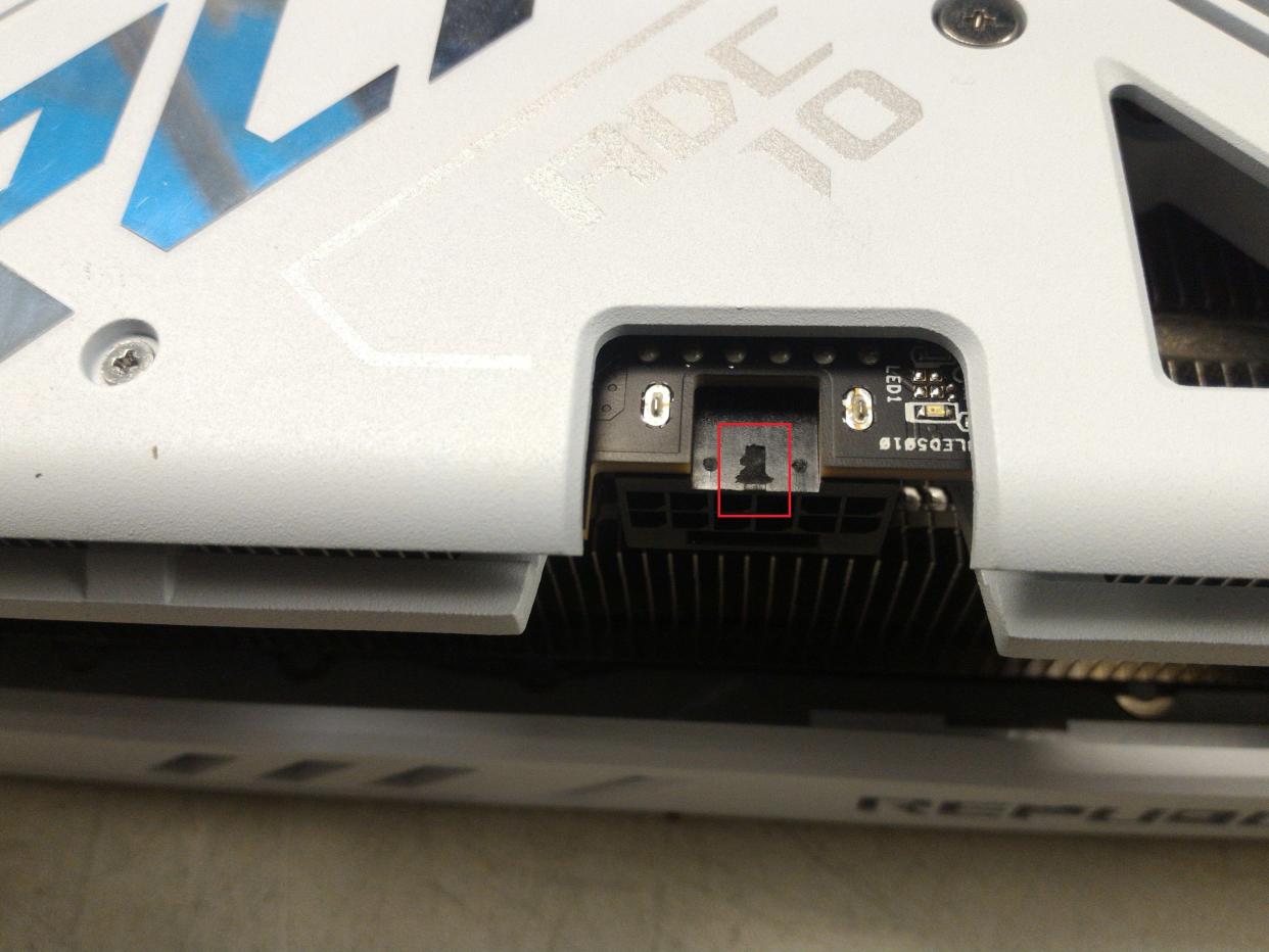  Asus RTX 4090 White OC with a damaged notch. 