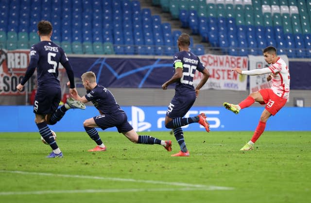 Andre Silva fires in Leipzig's second goal