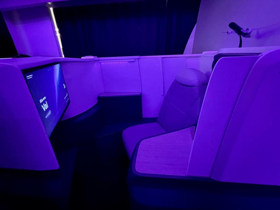 A mockup of the new Business Premier seat in Auckland at ANZ's cabin innovation center, Hangar 22.