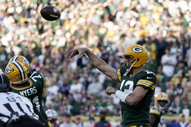 Rodgers, Crosby's OT FG lead Packers past Pats, Zappe 27-24 - The San Diego  Union-Tribune