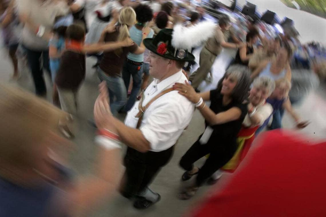 Oktoberfest at Crown Center features traditional German music, food, dance and beer.