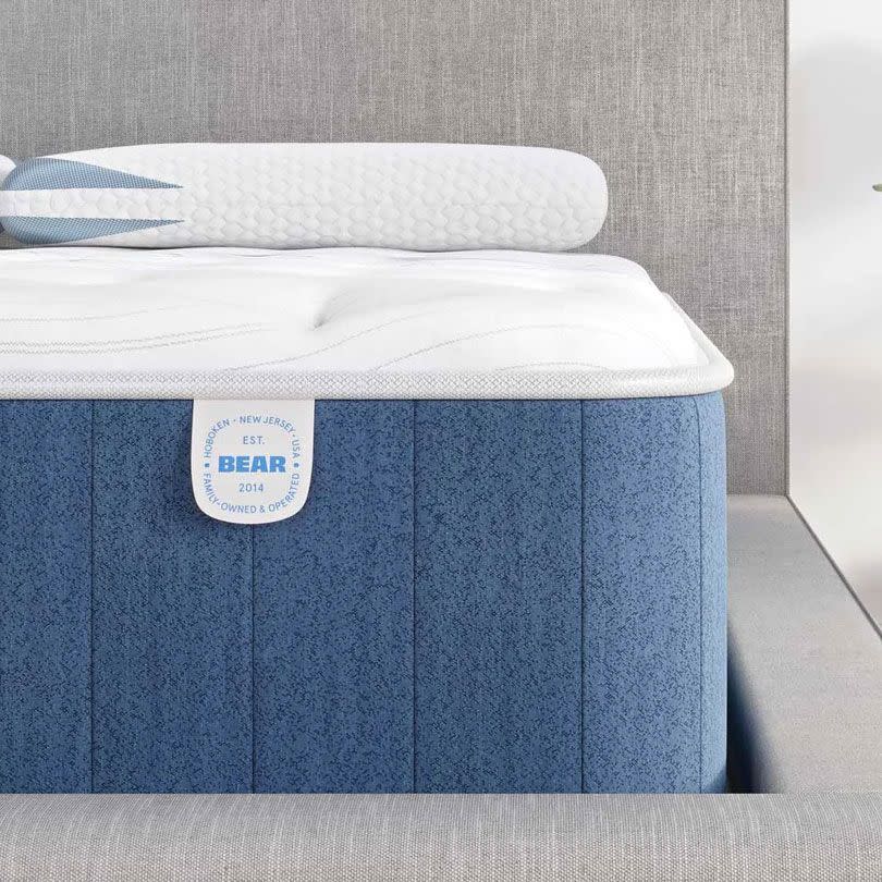 <p>Elite Hybrid Mattress</p><p>bearmattress.com</p><p>$1373.00</p><p><a href="https://go.redirectingat.com?id=74968X1596630&url=https%3A%2F%2Fwww.bearmattress.com%2Fproducts%2Felite-hybrid&sref=https%3A%2F%2Fwww.menshealth.com%2Fhealth%2Fa22064022%2Fmattress-back-pain%2F" rel="nofollow noopener" target="_blank" data-ylk="slk:Shop Now;elm:context_link;itc:0;sec:content-canvas" class="link rapid-noclick-resp">Shop Now</a></p><span class="copyright">Courtesy of Retailer</span>