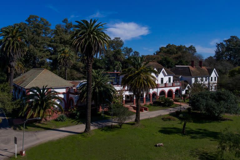 El edificio que actualmente alberga el polo de educación superior de Escobar