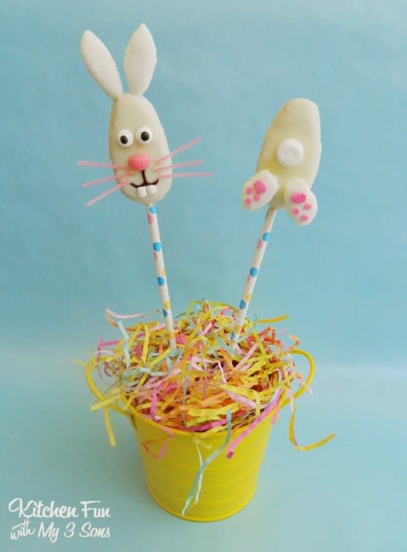 <p>Kitchen Fun With My 3 Sons</p><p>These Reese's Bunny Pops take almost no time at all to decorate!</p><p><strong>Get the recipe: <a href="http://www.kitchenfunwithmy3sons.com/2014/03/easter-bunny-reeses-egg-pops.html" rel="nofollow noopener" target="_blank" data-ylk="slk:Easter Bunny Reese's Egg Pops;elm:context_link;itc:0;sec:content-canvas" class="link rapid-noclick-resp">Easter Bunny Reese's Egg Pops</a></strong></p>