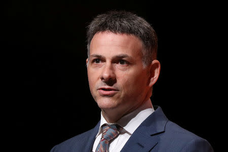 David Einhorn,ÊPresident, Greenlight Capital, Inc. speaks during the 2019 Sohn Investment Conference in New York City, U.S., May 6, 2019. REUTERS/Brendan McDermid