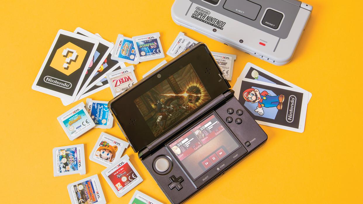  Nintendo 3DS bundle. 