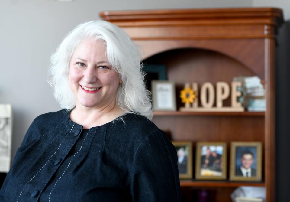 Elaine Russell Reolfi serves as president and CEO of CommQuest Services, which provides mental health, addiction recovery and social support services in Stark County.