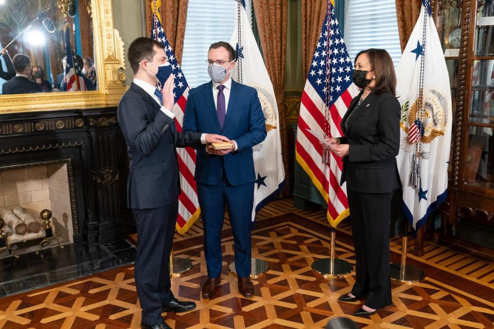 kamala harris pete buttigieg