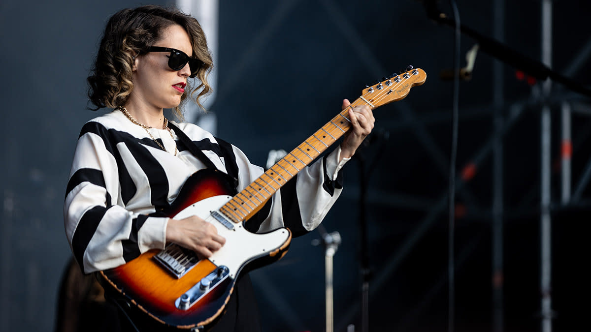  Anna Calvi, live onstage in Italy with her Telecaster. 