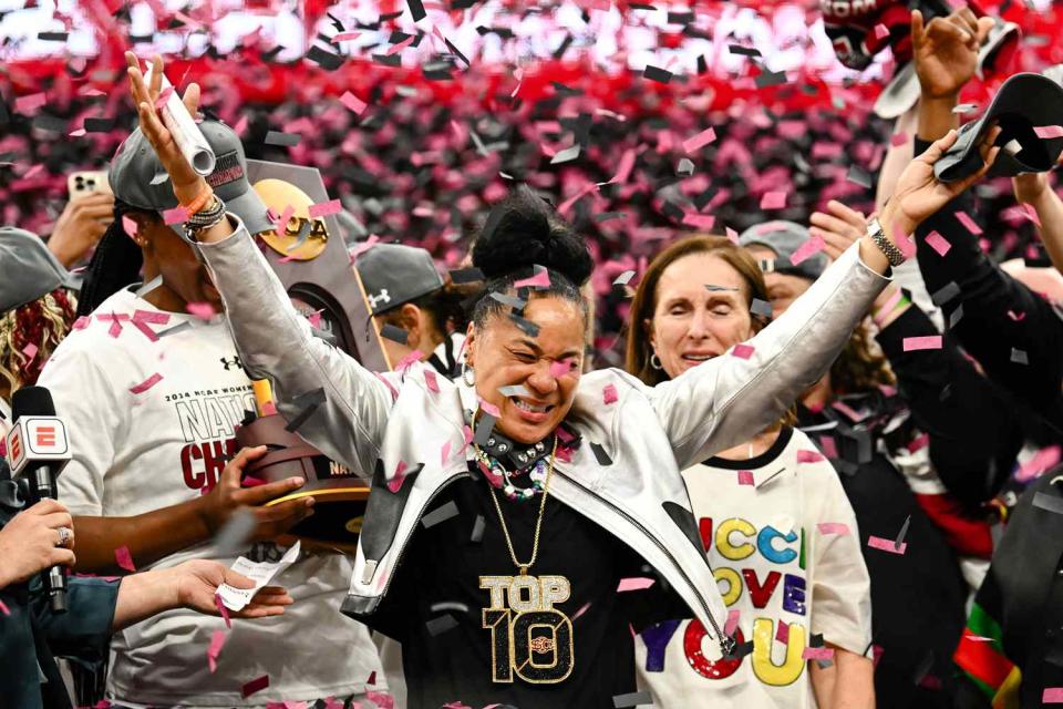 <p>Thien-An Truong/ISI Photos/Getty </p> Dawn Staley