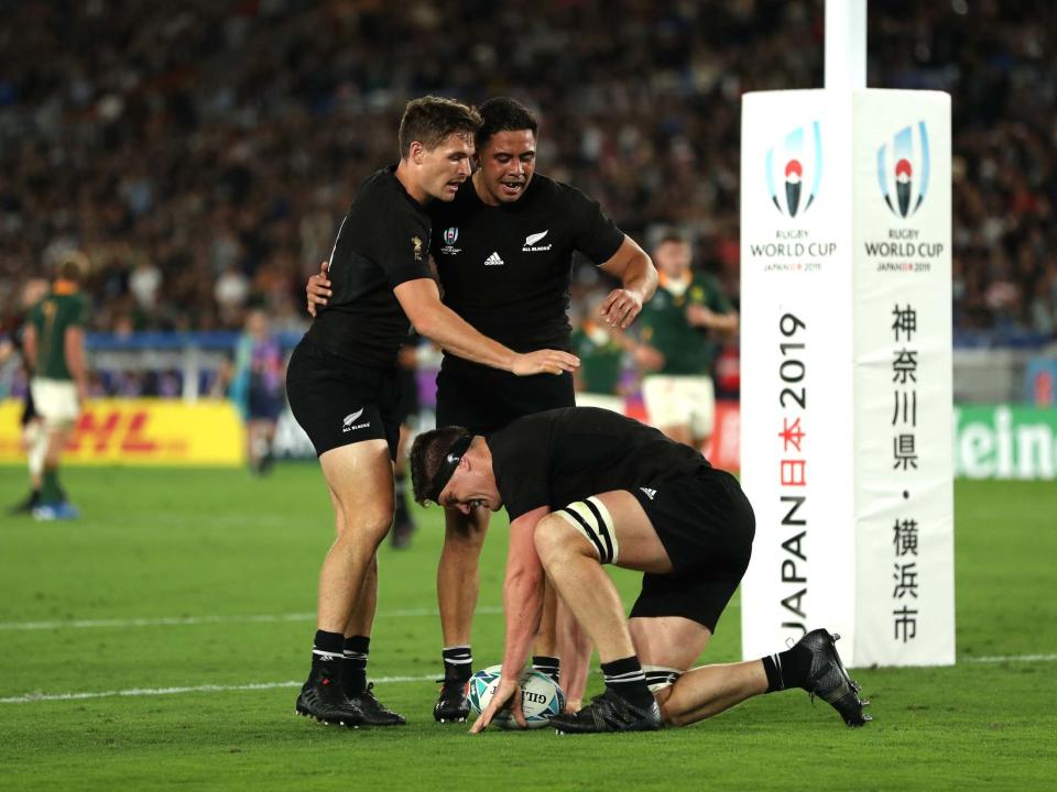 New Zealand celebrate the side's second try of Scott Barrett: Getty