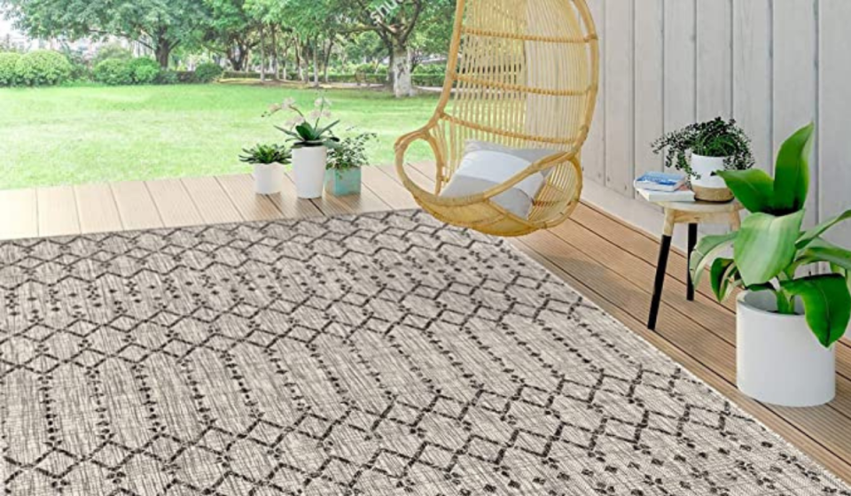 This rug is a real find at 40% off. (Photo: Amazon)